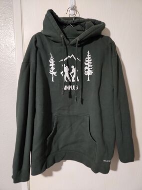 Life Unplugged Hiking Scene Premium Heavyweight Hoodie Green XL